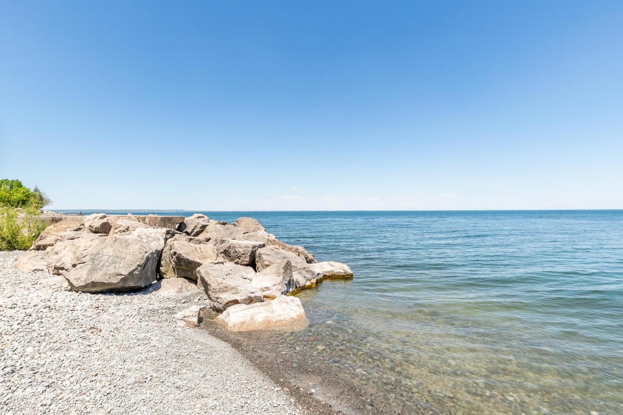 Modern Hamilton Homes Lake Ontario Shore By Globalstay エクステリア 写真