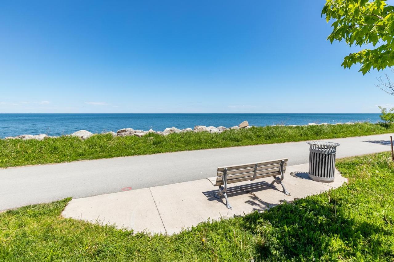 Modern Hamilton Homes Lake Ontario Shore By Globalstay エクステリア 写真