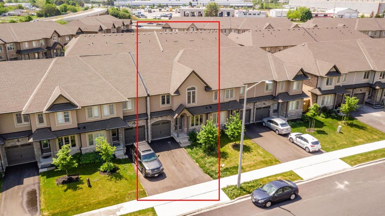 Modern Hamilton Homes Lake Ontario Shore By Globalstay エクステリア 写真