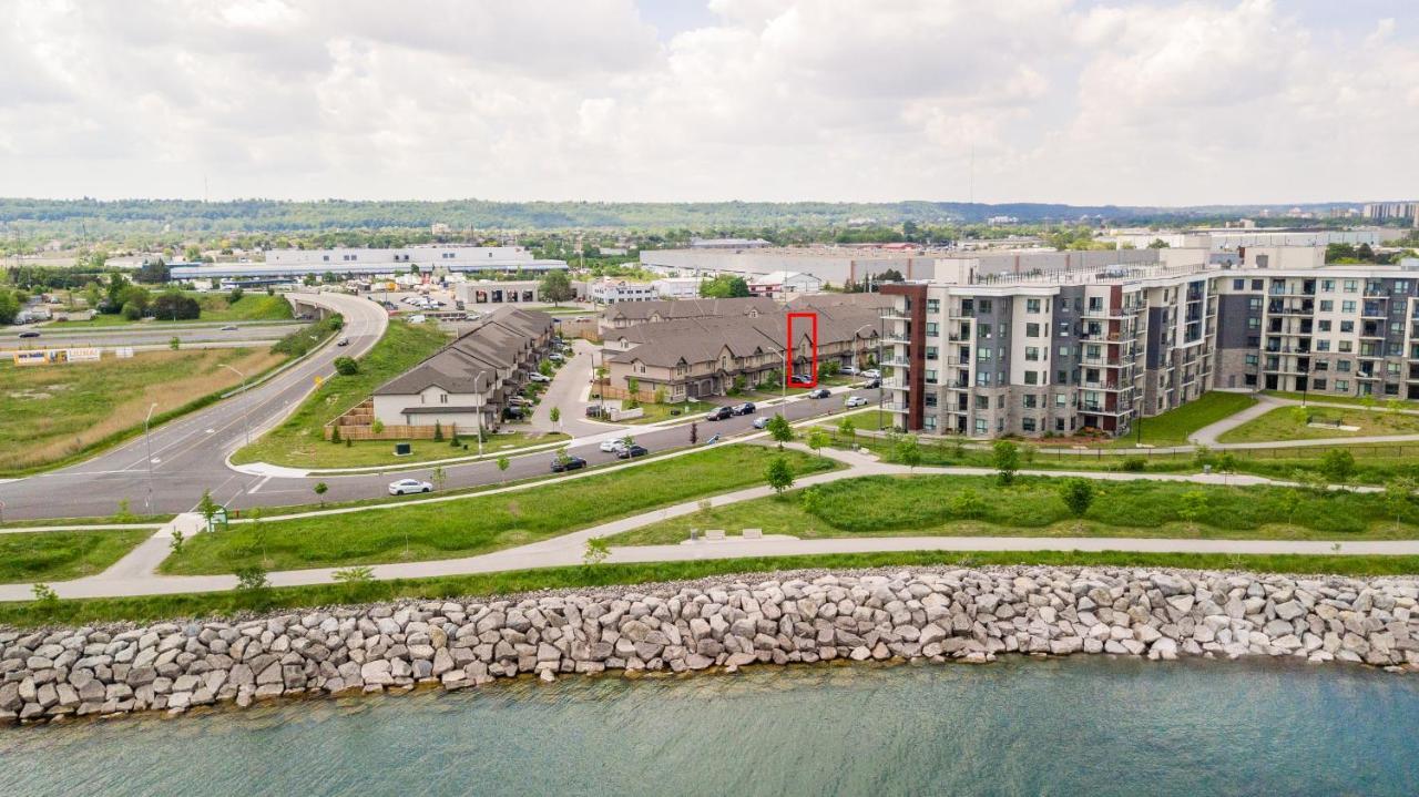 Modern Hamilton Homes Lake Ontario Shore By Globalstay エクステリア 写真