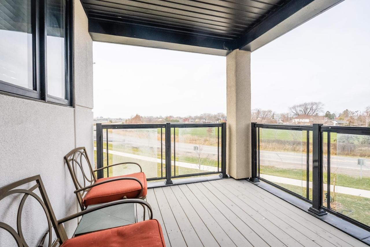 Modern Hamilton Homes Lake Ontario Shore By Globalstay エクステリア 写真