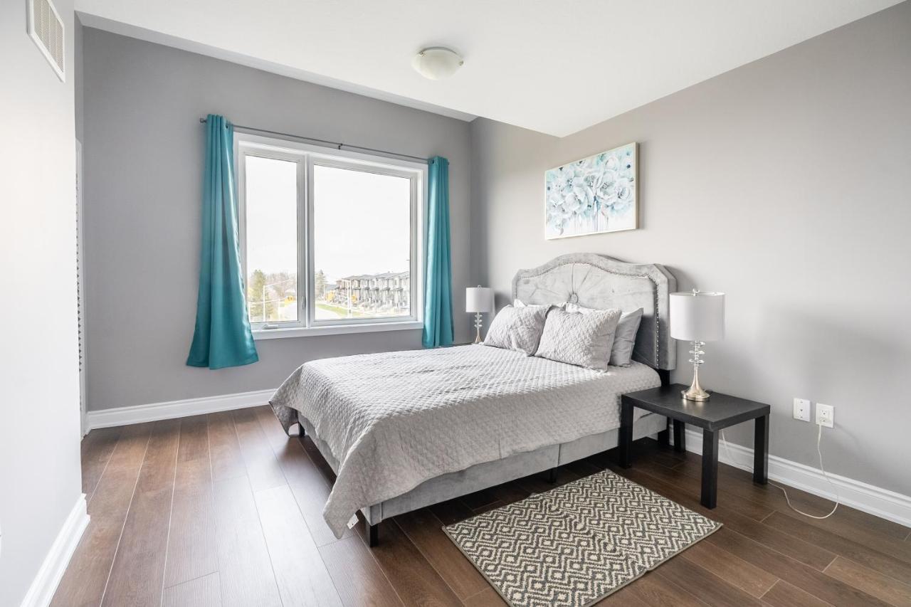 Modern Hamilton Homes Lake Ontario Shore By Globalstay エクステリア 写真